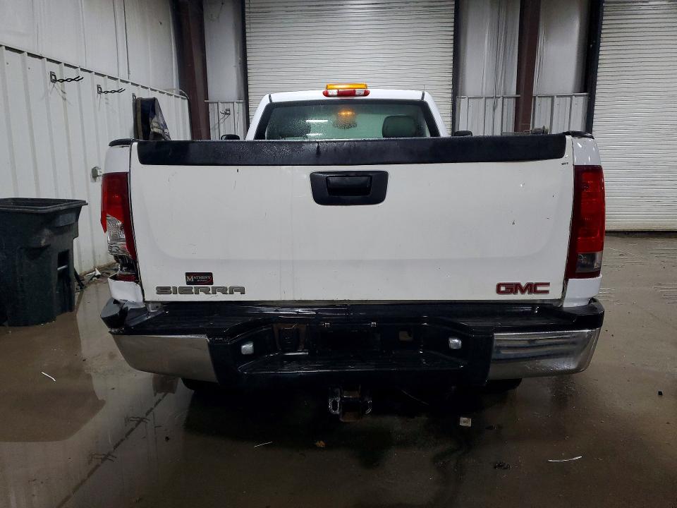 Photo 6 from auction – 2008 GMC SIERRA K25 with VIN 1GTHK24K78E106268