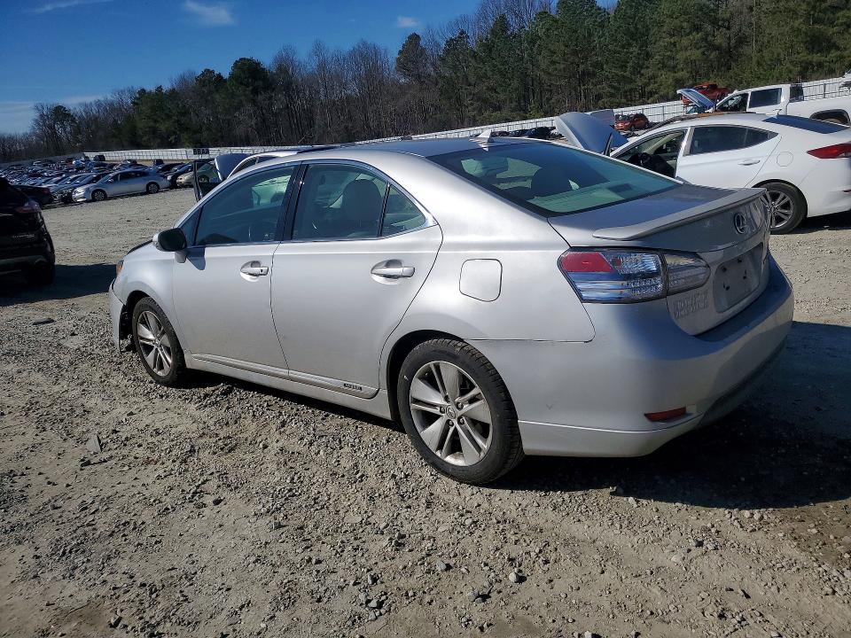 Photo 2 from auction – 2011 LEXUS HS with VIN JTHBB1BA4B2043146