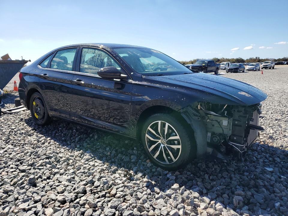 Photo 4 from auction – 2025 VOLKSWAGEN JETTA with VIN 3VWEX7BU7SM025341