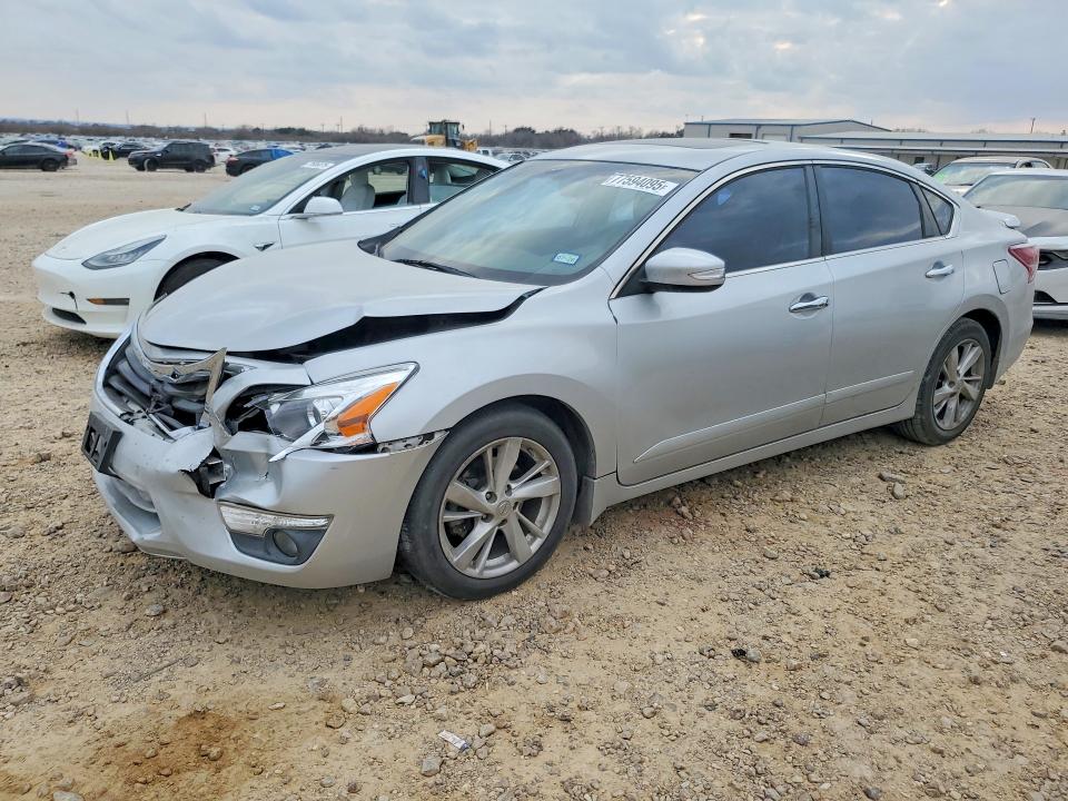 NISSAN ALTIMA 2013 with VIN 1N4AL3AP0DN485750 - Photo from auction
