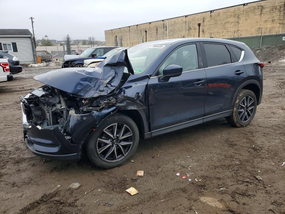 MAZDA CX-5 2017 with VIN JM3KFADL4H0135566 - Photo from auction
