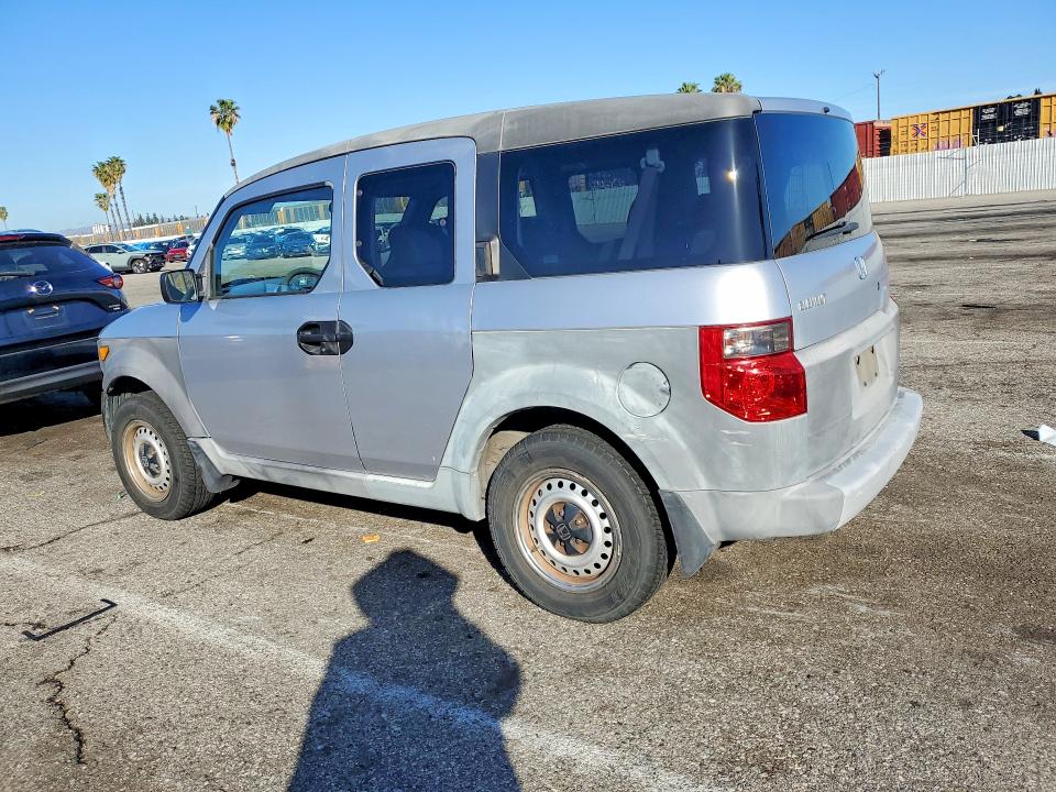 Photo 2 from auction – 2003 HONDA ELEMENT DX with VIN 5J6YH18293L015391