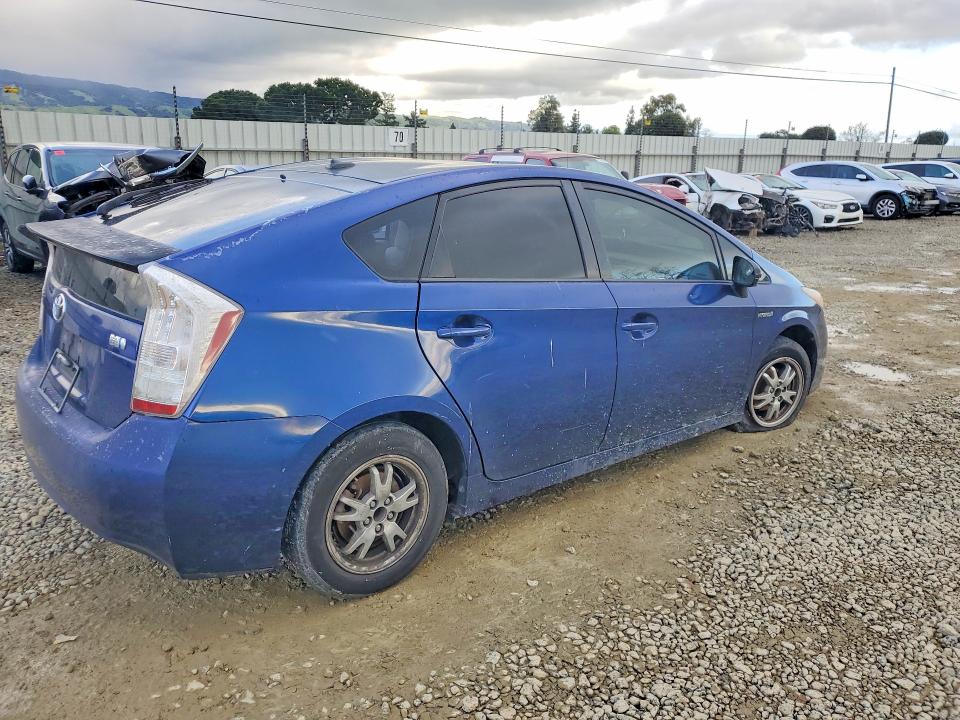 Photo 3 from auction – 2010 TOYOTA PRIUS with VIN JTDKN3DU7A1242255