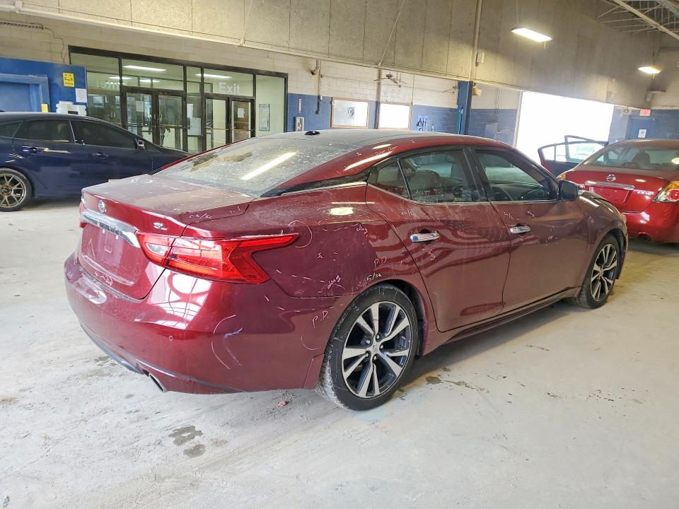 Photo 3 from auction – 2017 NISS MAXIMA with VIN 1N4AA6AP5HC433135