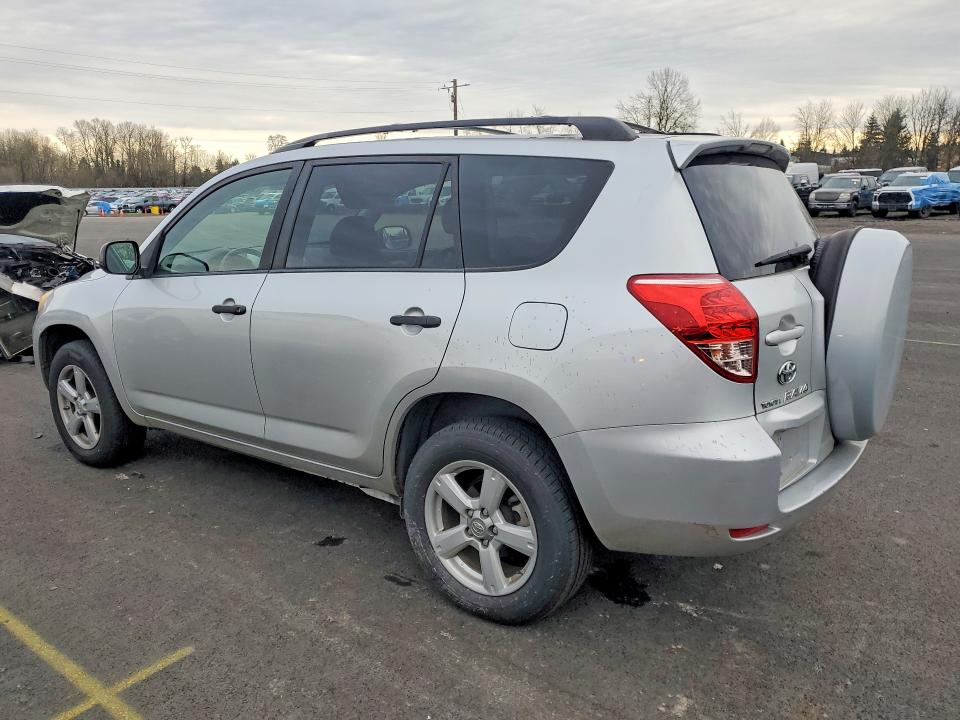 Zdjęcie 2 z aukcji – 2007 TOYOTA RAV4 z VIN JTMBD33VX75073766