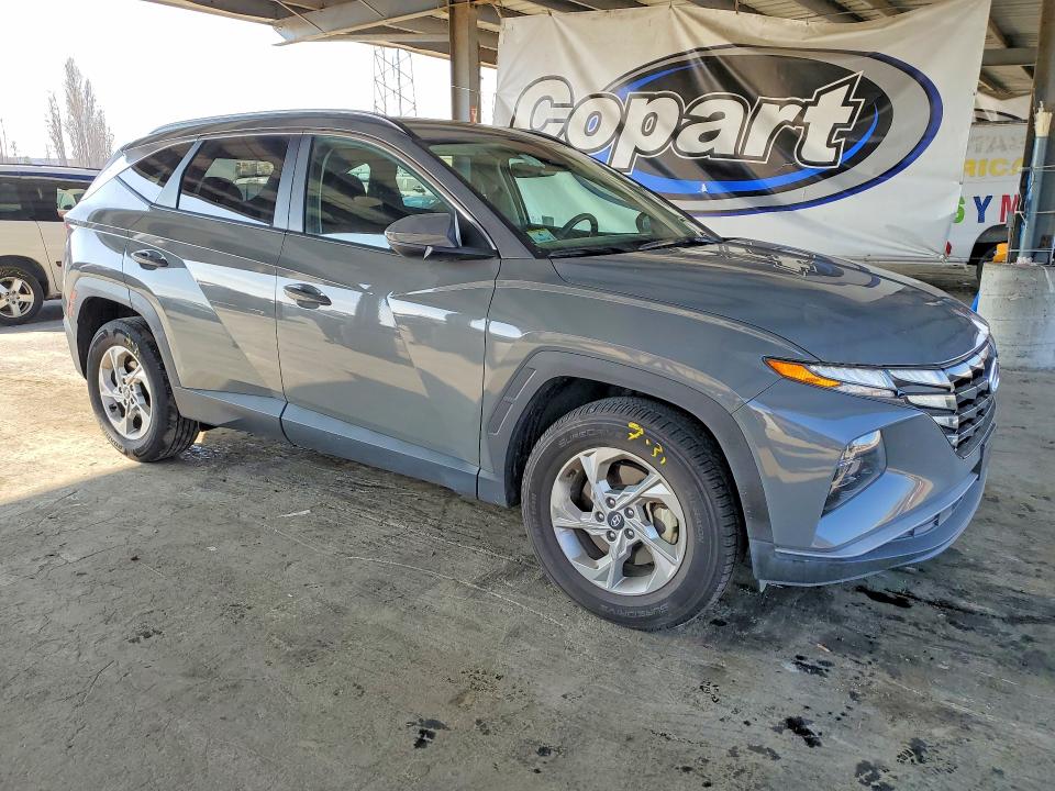 Photo 4 from auction – 2024 HYUNDAI TUCSON SEL with VIN 5NMJBCDE8RH429065