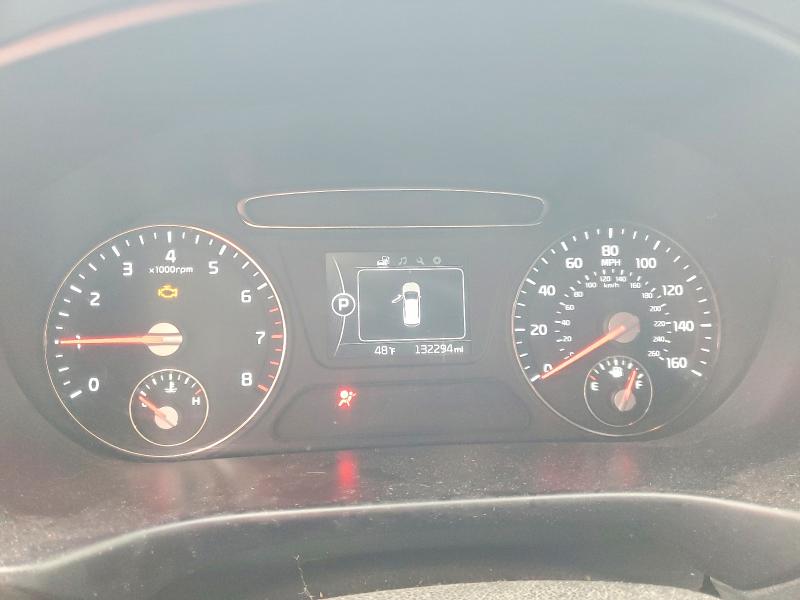 Photo 9 from auction – 2017 KIA SORENTO LX with VIN 5XYPGDA53HG312606