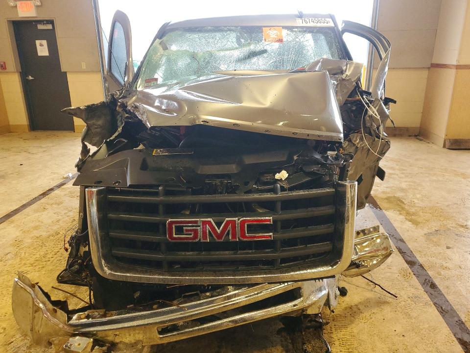 Photo 5 from auction – 2009 GMC SIERRA with VIN 1GTHK54K59F124653