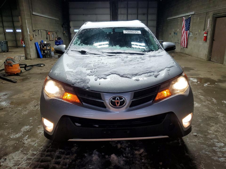 Photo 5 from auction – 2013 TOYOTA RAV4 with VIN 2T3DFREV2DW097132