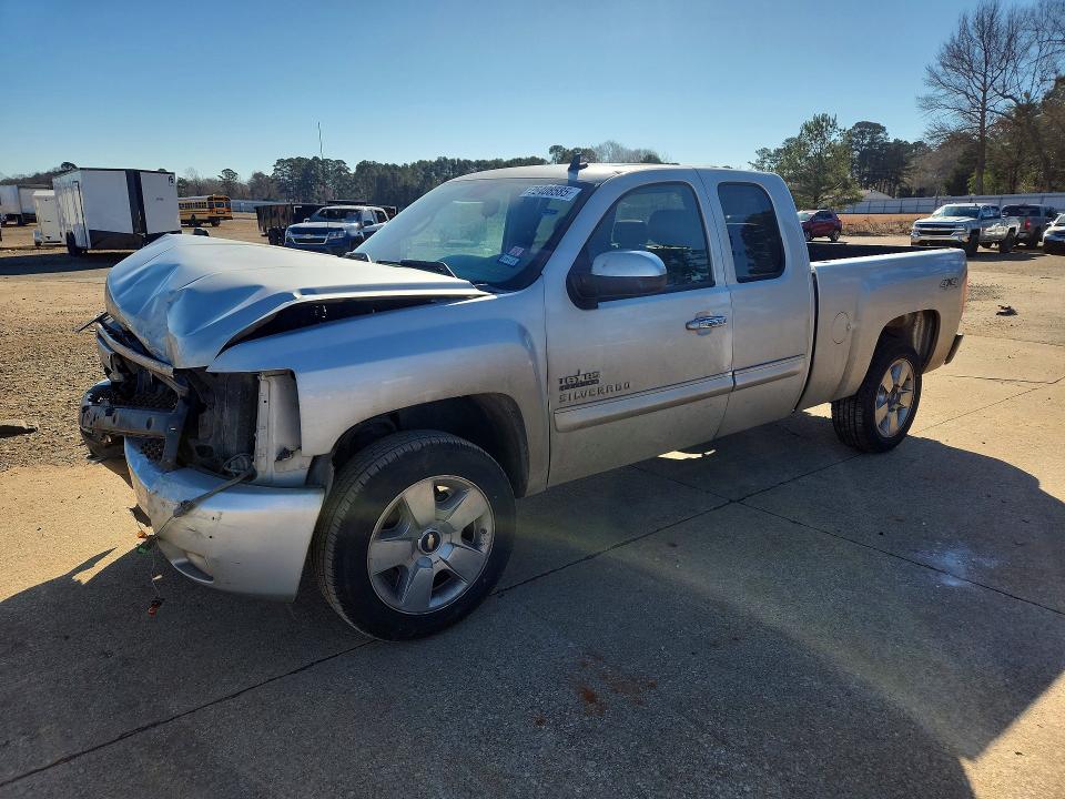 CHEVROLET SILVERADO 2011 with VIN 1GCRKSE36BZ224825 - Photo from auction