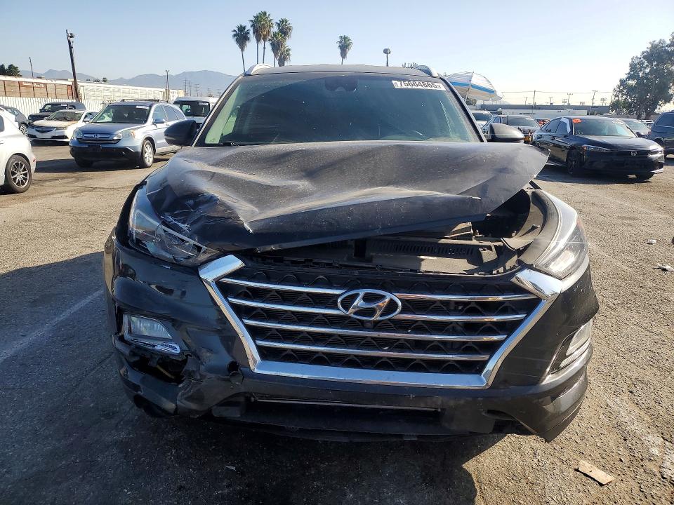 Photo 5 from auction – 2019 HYUNDAI TUCSON LIM with VIN KM8J3CAL8KU972703