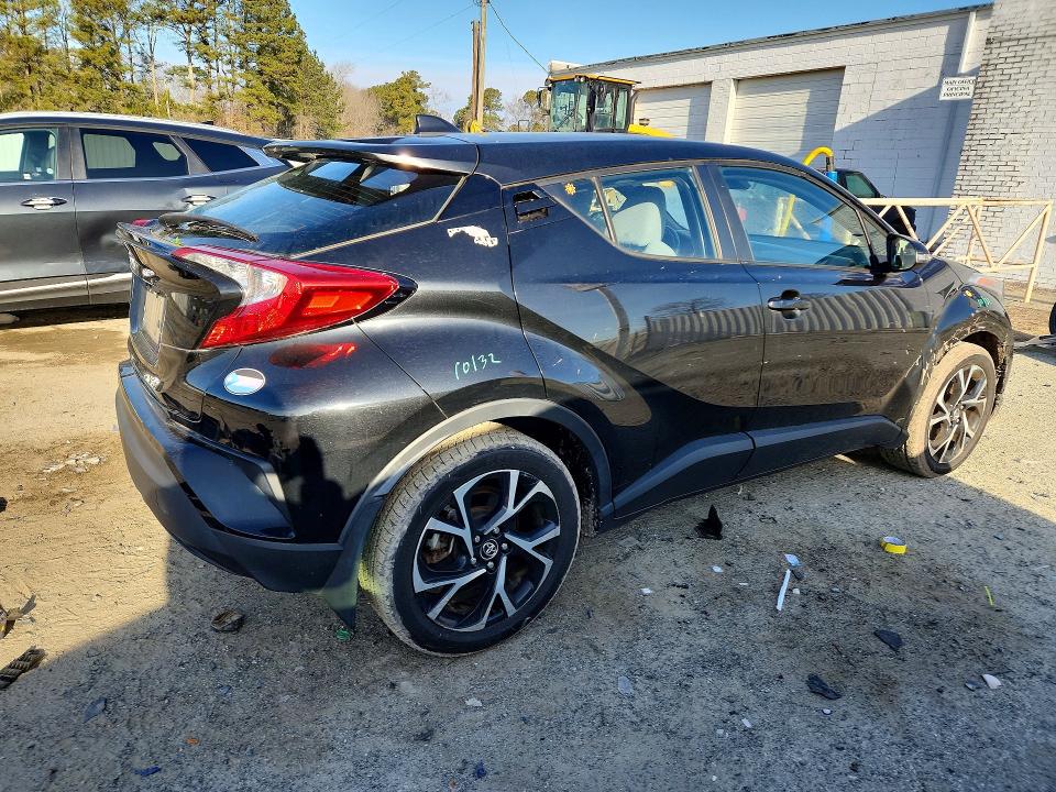 Photo 3 from auction – 2019 TOYOTA C-HR with VIN NMTKHMBX3KR097695