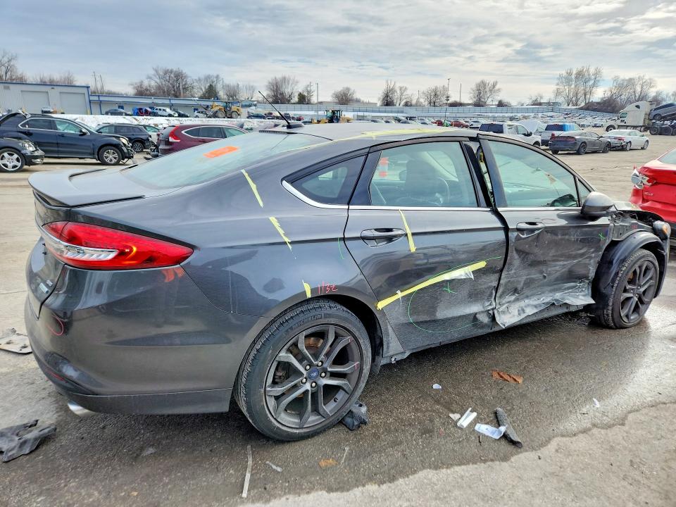 Photo 3 from auction – 2018 FORD FUSION SE with VIN 3FA6P0HD5JR285007