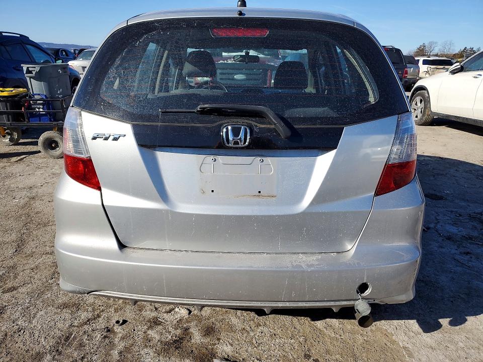Photo 6 from auction – 2013 HONDA FIT with VIN JHMGE8H34DC020977
