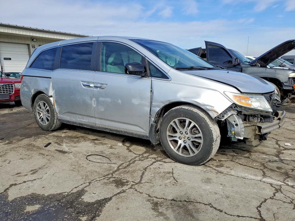 Photo 4 from auction – 2012 HONDA ODYSSEY with VIN 5FNRL5H42CB063514
