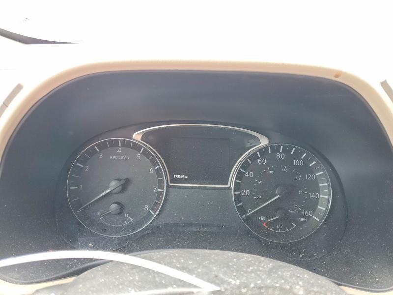 Photo 9 from auction – 2017 NISSAN PATHFINDER with VIN 5N1DR2MM1HC621544