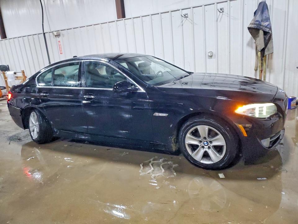 Photo 4 from auction – 2013 BMW 528 XI with VIN WBAXH5C54DD112498