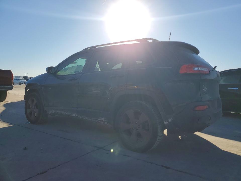 Фото 2 с аукциона – 2017 JEEP CHEROKEE с VIN 1C4PJMCB1HW565267