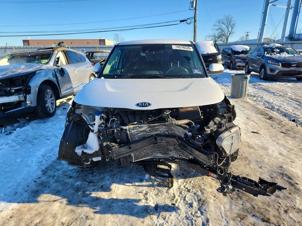 Photo 5 from auction – 2020 KIA SOUL with VIN KNDJ63AU4L7087130