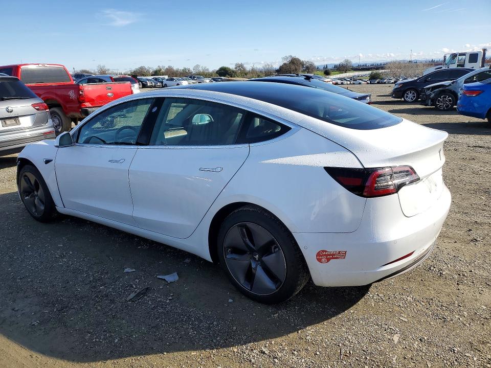 Photo 2 from auction – 2018 TESLA MODEL 3 with VIN 5YJ3E1EB5JF093860
