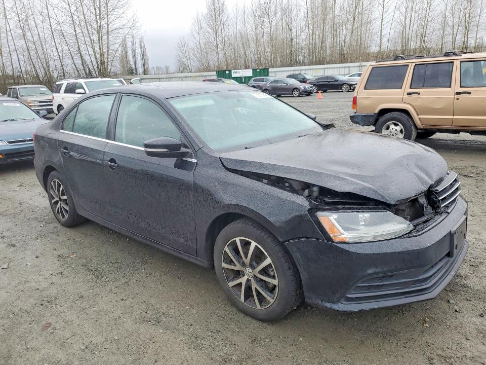 Photo 4 from auction – 2017 VOLKSWAGEN JETTA SE with VIN 3VWDB7AJ7HM402065