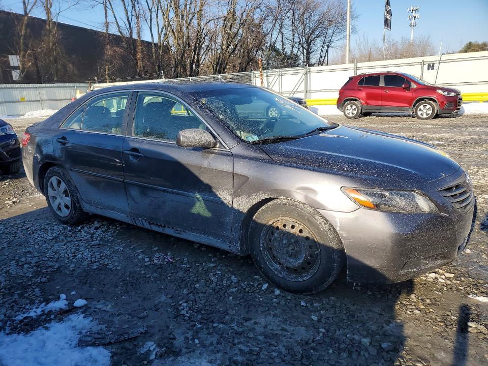 Photo 4 from auction – 2007 TOYOTA CAMRY with VIN 4T1BE46K27U721221