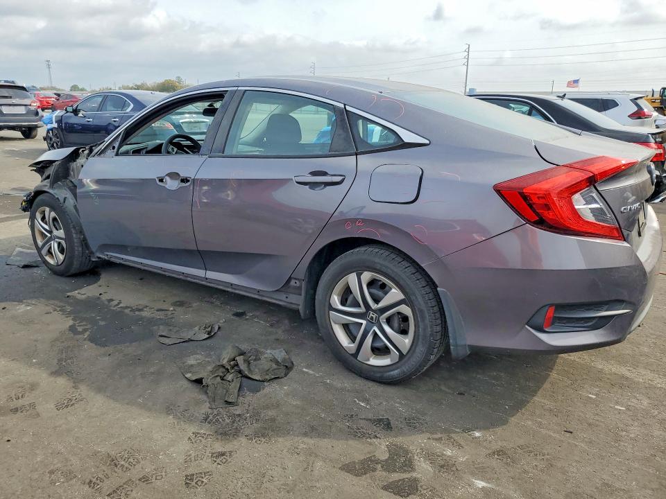 Photo 2 from auction – 2018 HONDA CIVIC with VIN 19XFC2F55JE010371