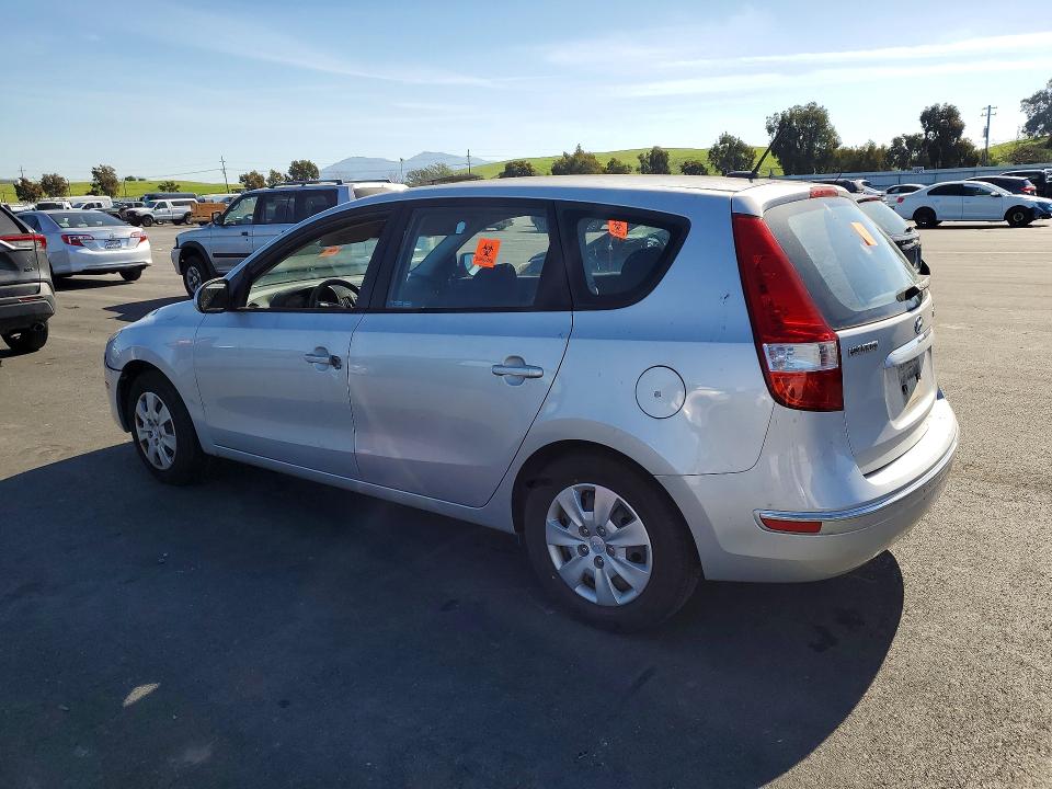 Photo 2 from auction – 2011 HYUNDAI ELANTRA TO with VIN KMHDB8AE8BU092907