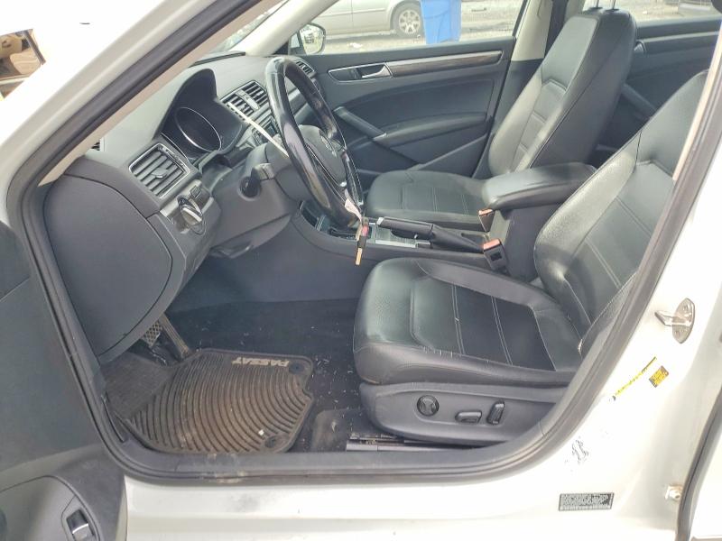 Photo 7 from auction – 2016 VOLKSWAGEN PASSAT with VIN 1VWBT7A35GC027900