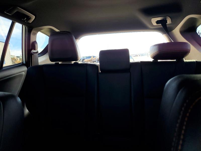 Photo 10 from auction – 2016 TOYOTA RAV4 SE with VIN JTMJFREV3GD193131