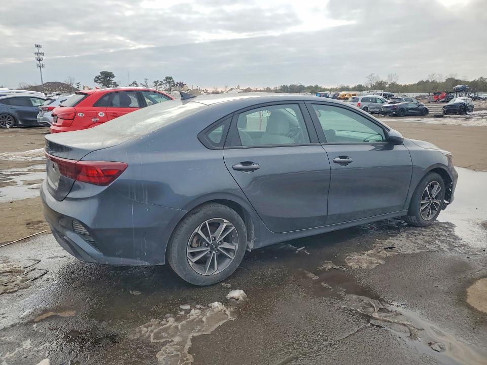 Photo 3 from auction – 2023 KIA FORTE with VIN 3KPF24AD2PE565297