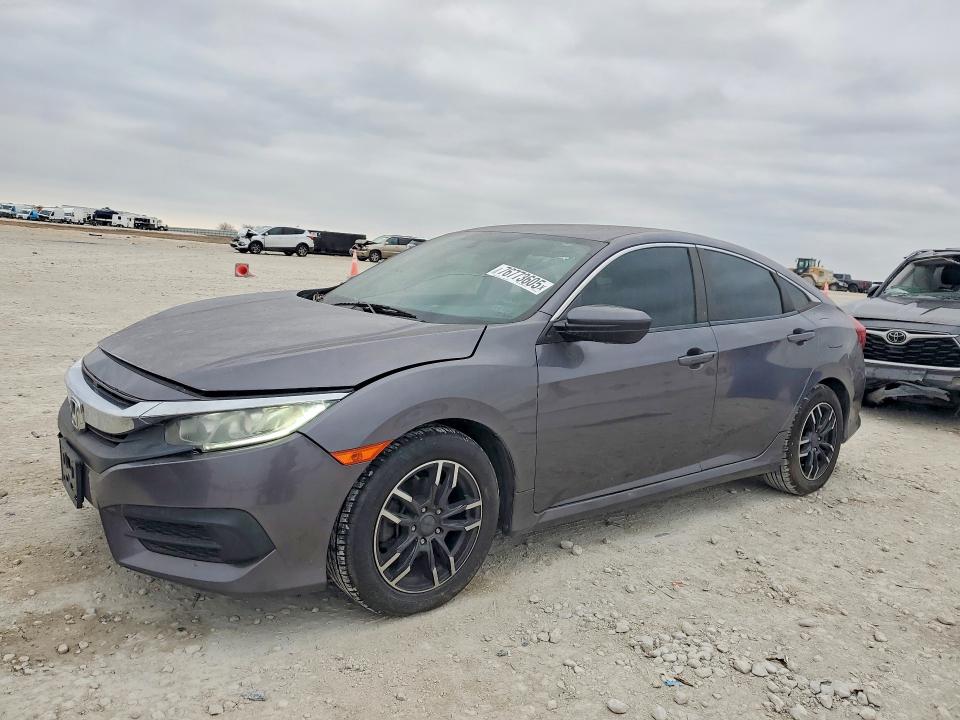 Photo 1 from auction – 2018 HONDA CIVIC LX with VIN 19XFC2F58JE202819