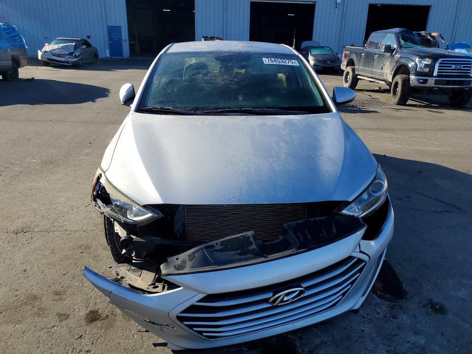 Photo 5 from auction – 2017 HYUNDAI ELANTRA with VIN KMHD74LF7HU302678