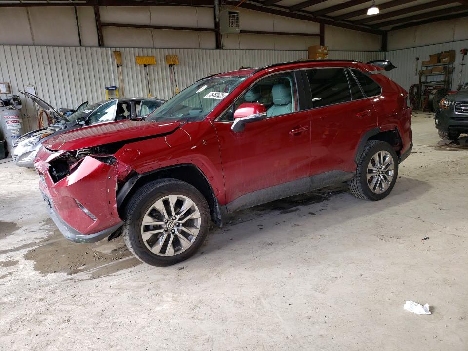Photo 1 from auction – 2021 TOYOTA RAV4 XLE P with VIN 2T3A1RFV1MW179000