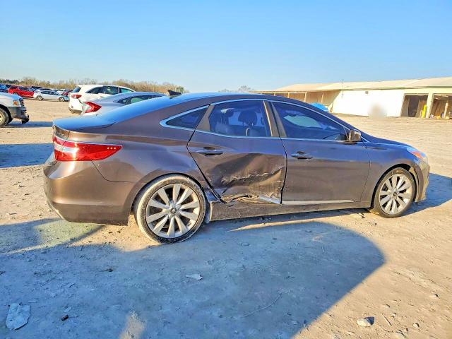 Photo 3 from auction – 2017 HYUNDAI AZERA with VIN KMHFH4JG5HA572575