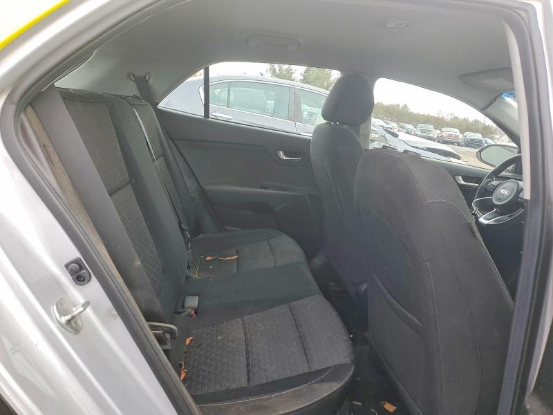 Photo 10 from auction – 2018 KIA RIO LX with VIN 3KPA25AB7JE087710