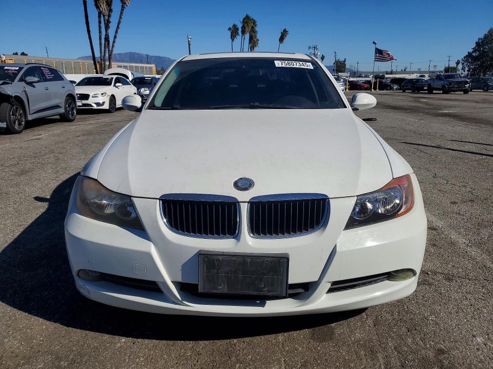 Photo 5 from auction – 2006 BMW 325 with VIN WBAVB13516KR64212