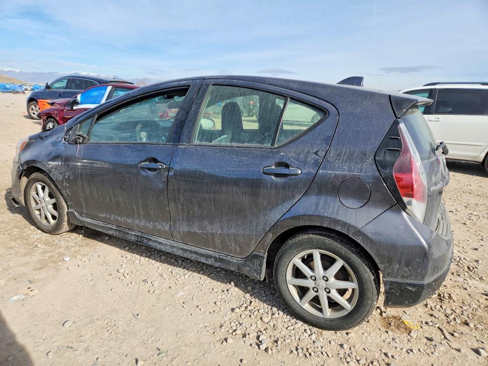Photo 2 from auction – 2017 TOYOTA PRIUS C with VIN JTDKDTB34H1598539