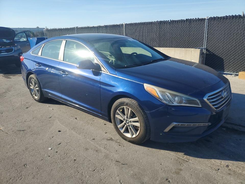 Photo 4 from auction – 2015 HYUNDAI SONATA SE with VIN 5NPE24AF4FH157987