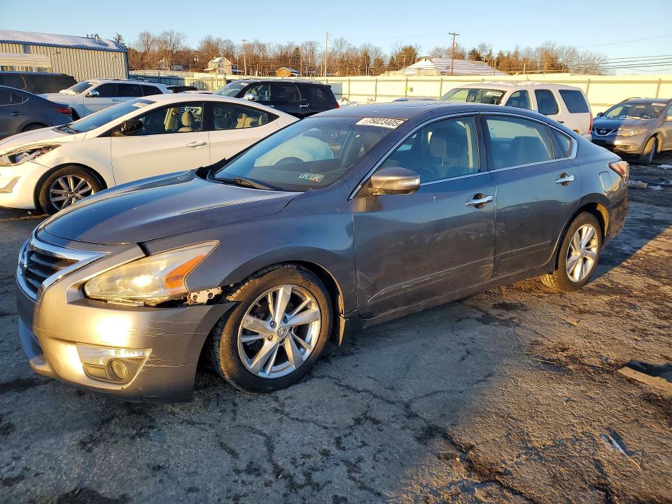 NISSAN ALTIMA 2.5 2015 with VIN 1N4AL3AP0FC473581 - Photo from auction