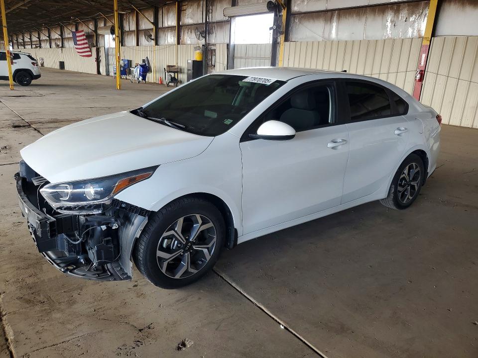 KIA FORTE 2025 with VIN 3KPF24AD5ME372055 - Photo from auction