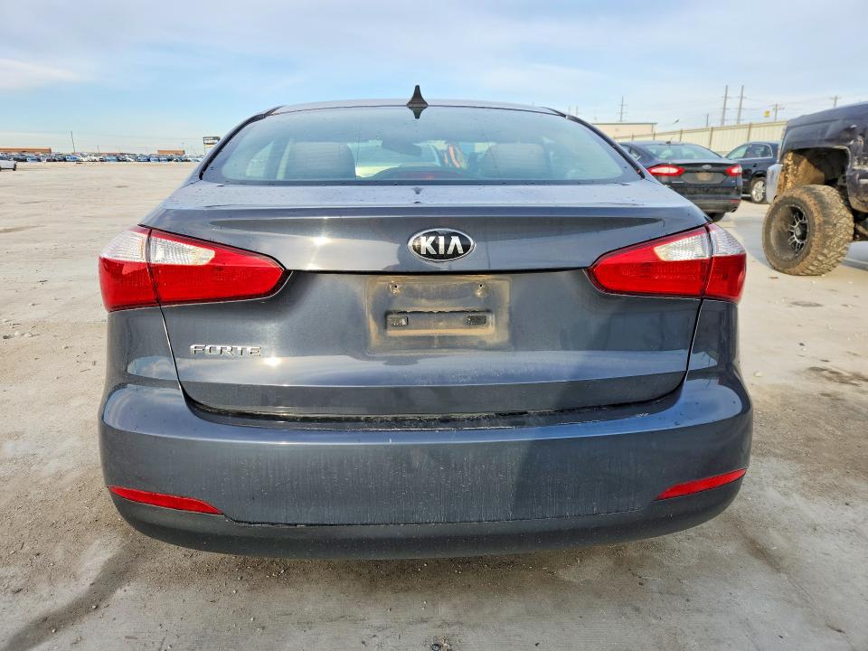 Photo 6 from auction – 2015 KIA FORTE LX with VIN KNAFX4A69F5332916
