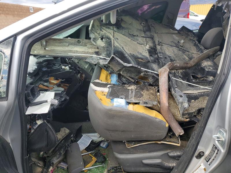 Photo 7 from auction – 2012 TOYOTA PRIUS with VIN JTDKN3DU8C5501637