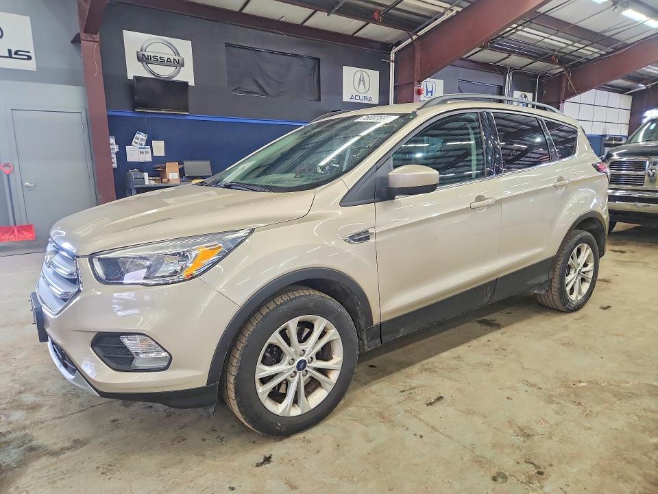 FORD ESCAPE SE 2018 with VIN 1FMCU9GD2JUC16114 - Photo from auction
