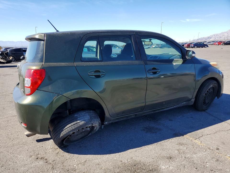 Photo 3 from auction – 2011 TOYOTA SCION XD with VIN JTKKU4B45B1014082