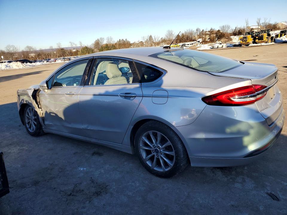 Photo 2 from auction – 2017 FORD FUSION SE with VIN 3FA6P0HD7HR401544