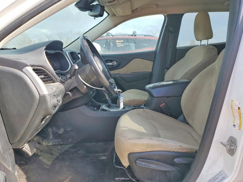Photo 7 from auction – 2015 JEEP CHEROKEE with VIN 1C4PJLCB1FW536827