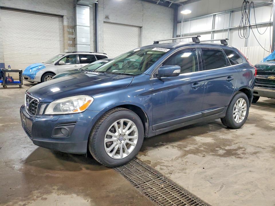 VOLVO XC60 T6 2010 with VIN YV4992DZ4A2125121 - Photo from auction