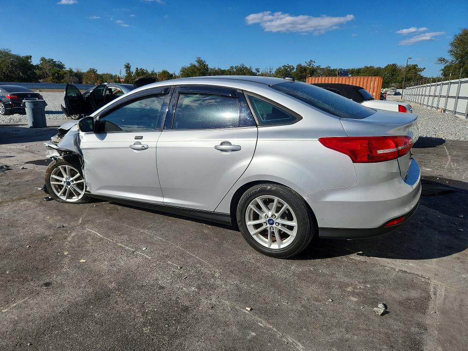 Photo 2 from auction – 2016 FORD FOCUS with VIN 1FADP3F24GL224068