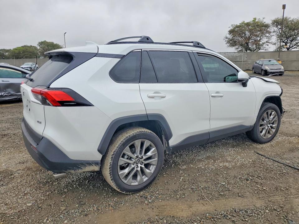 Photo 3 from auction – 2025 TOYOTA RAV4 with VIN 2T3C1RFV4SW396871
